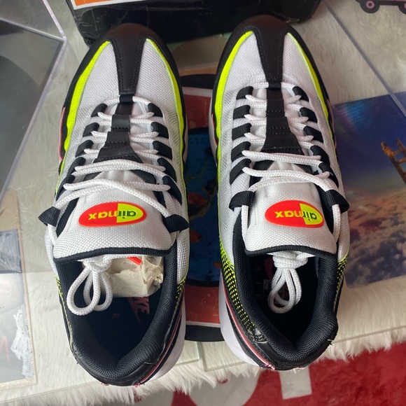 🆕 Nike Air Max 95 SE - Neon Collection - Mens - Picture 5 of 11